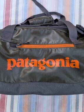 Patagonia Black Hole Duffel 60L Glossy Shine Gray Backpack
